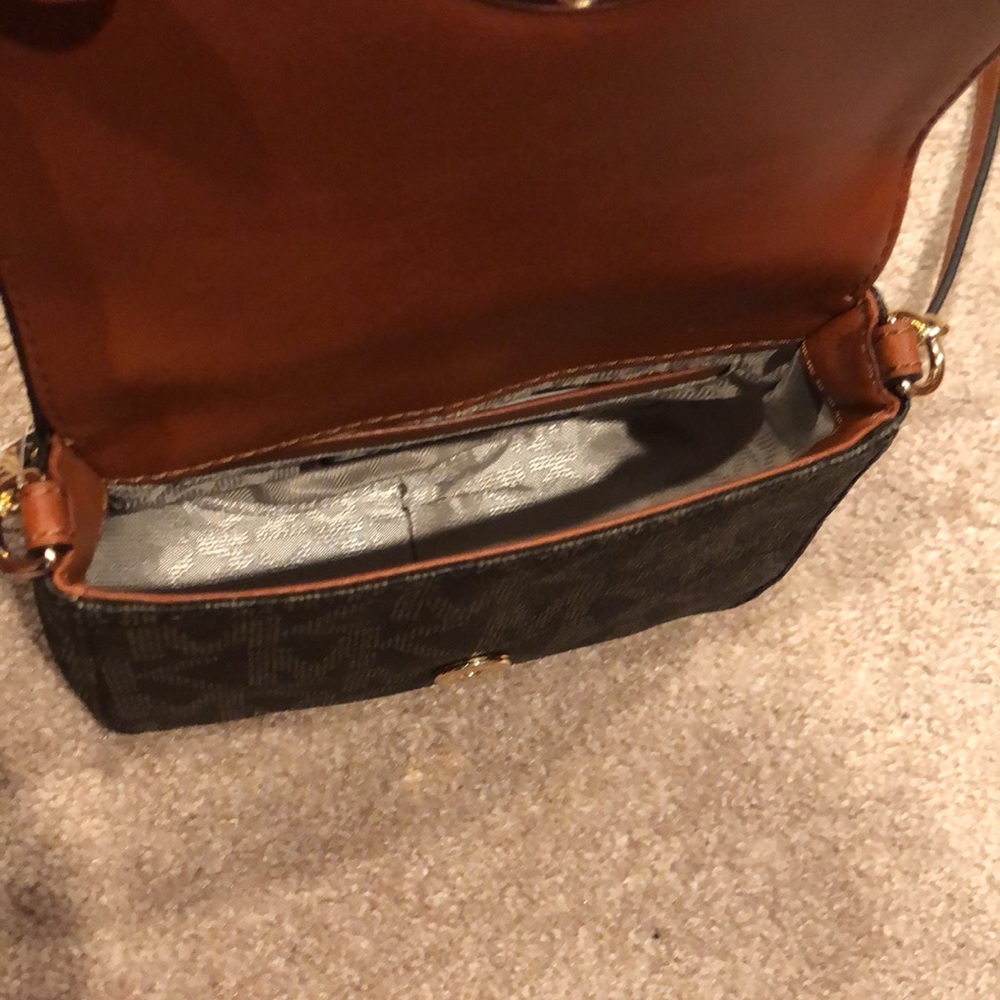 Purse - Picture 4 of 4